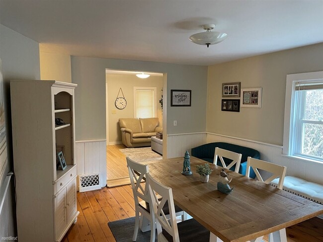 Building Photo - 3 br, 1 bath House - 110 Williams Ave