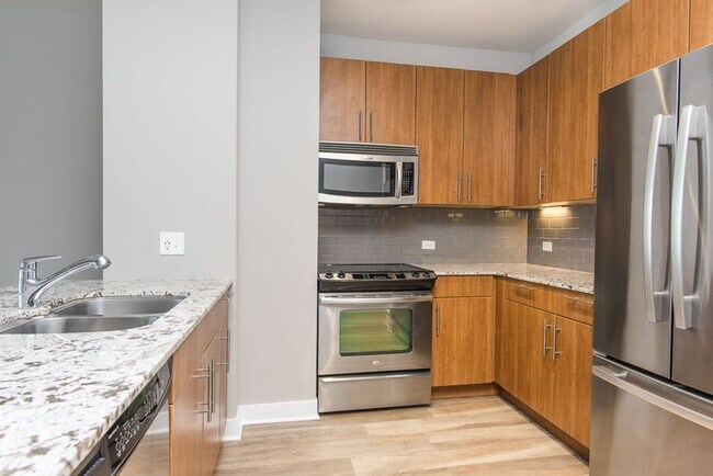 Foto del edificio - 539 N State St