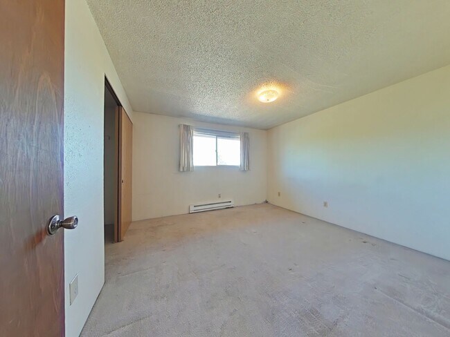 Foto del edificio - 2 Bedroom Townhouse ~ Centrally Located