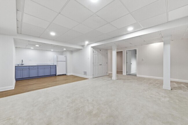 Foto del edificio - 17545 Hardy Rd