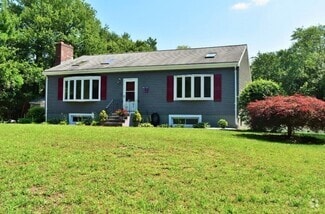Building Photo - 77 Pleasant St