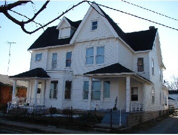 Building Photo - 332 Hickory St