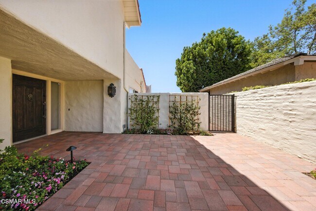Building Photo - 3825 Charthouse Cir