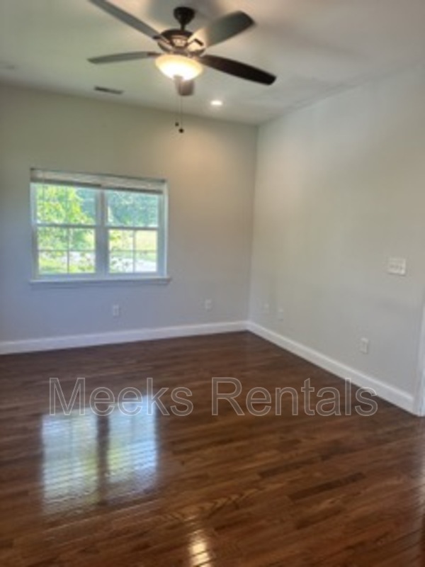 Building Photo - 104 Sunnybrook Dr