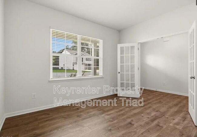 Foto del edificio - 7448 Buckpasser Dr