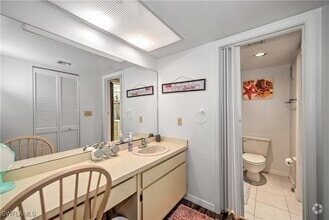 Building Photo - 15410 River Vista Dr