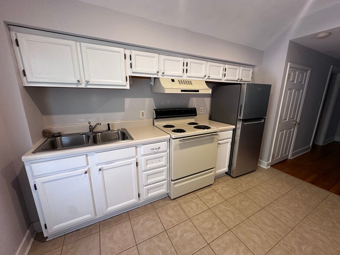 Foto principal - 2641 Reynolda Rd