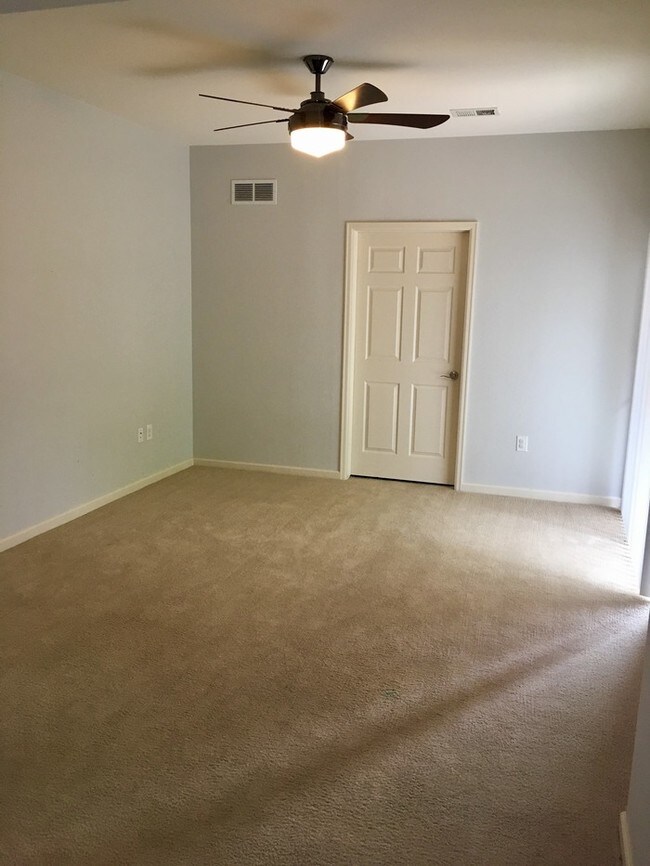 Foto del edificio - Beautiful Townhome in Lindenridge