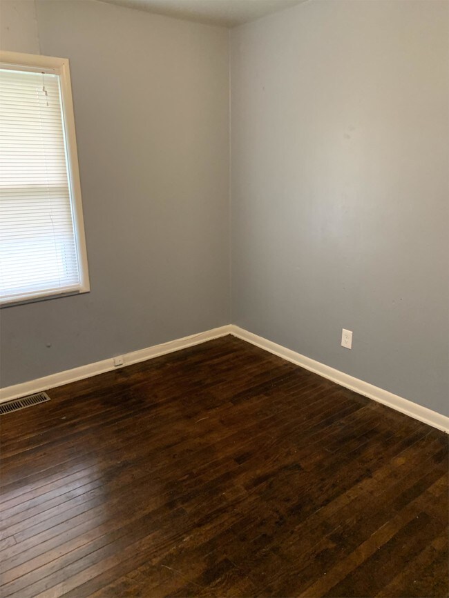 Foto del edificio - 4063 E 69 Terrace