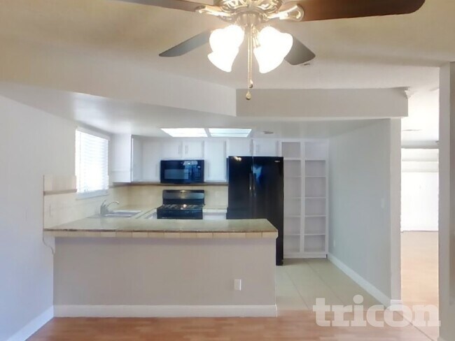 Foto del edificio - 709 Morrocco Dr