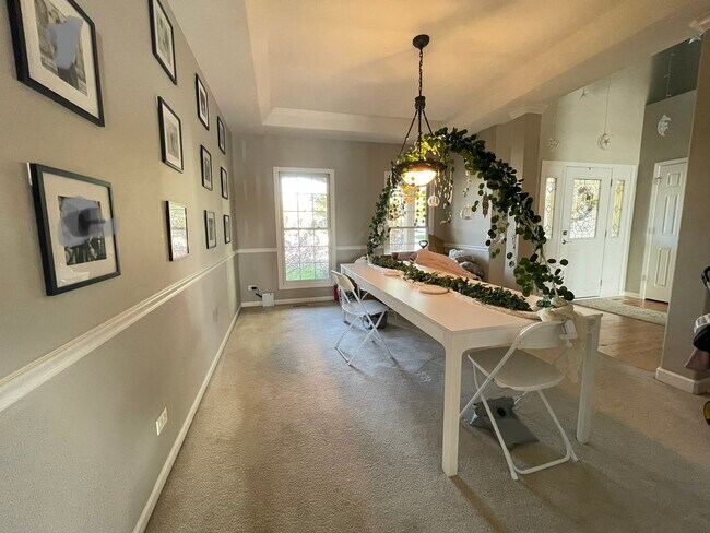 Foto del edificio - 2884 Riverstone Ct
