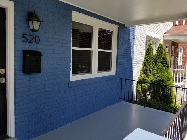 Building Photo - 520 E Glendale Ave