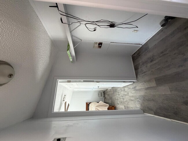 Foto del edificio - 142 Maryvale Dr