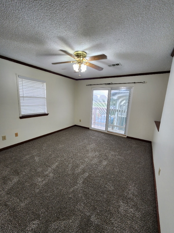 Building Photo - 4780 Pontchartrain Dr