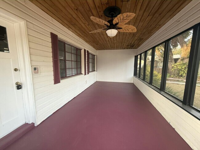 Foto del edificio - 8801 E Moonrise Ln