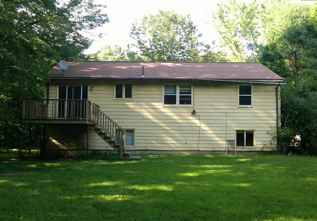 Building Photo - 115 Grantwood Dr