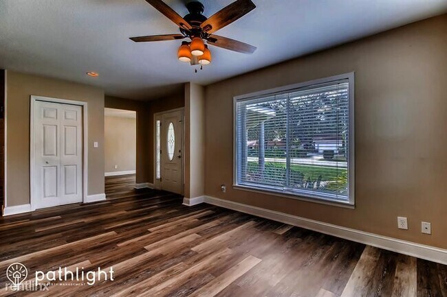Building Photo - 5 br, 3 bath House - 22119 Weeks Boulevard