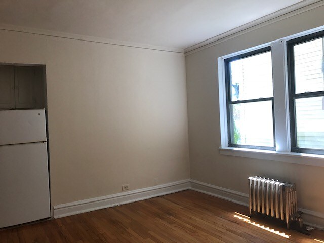 Building Photo - 2959 N Damen Ave