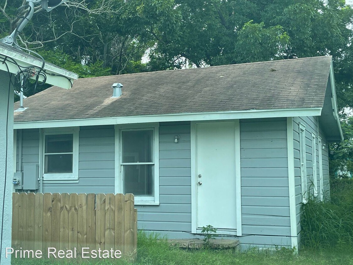 Primary Photo - 2 br, 1 bath House - 2715 1/2 Marguerite