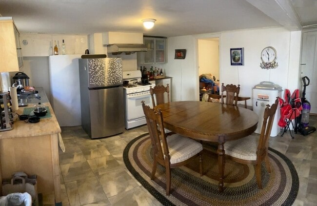 Building Photo - 7 Johnny Ct