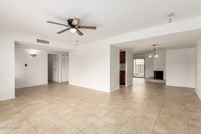 Building Photo - 8308 E Buena Terra Way