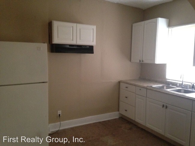 Foto del edificio - 212-214 W Parkwood Dr