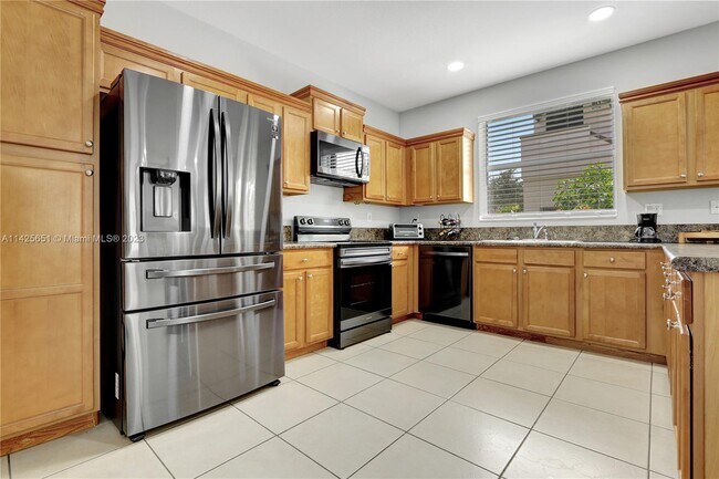 Building Photo - 9141 SW 171st Ct