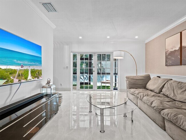 Foto del edificio - 2553 NW 42nd Ave