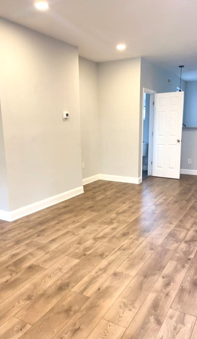 Building Photo - Gorgeous 3-Bedroom Townhome in Kingsessing...