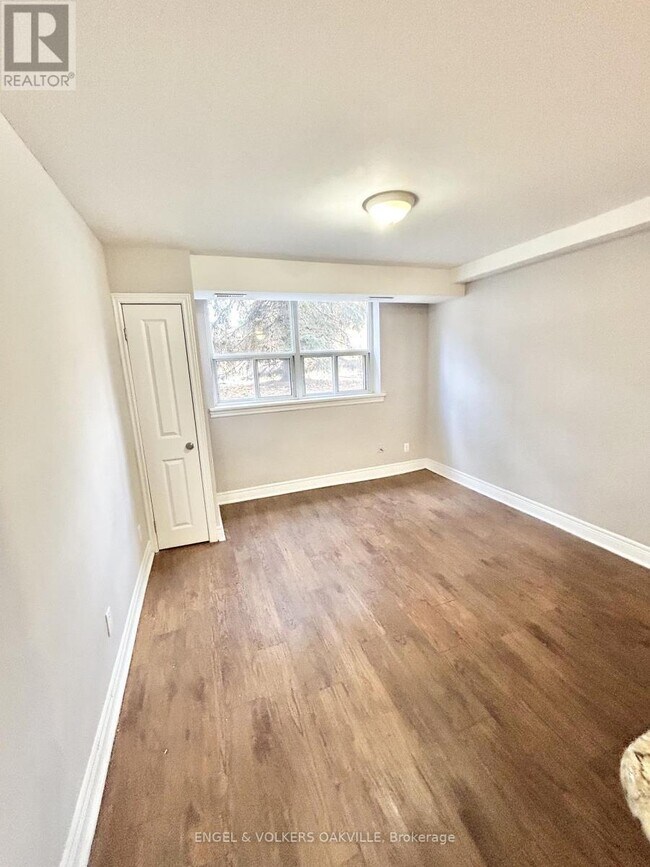 Photo du bâtiment - 90 Twenty Fifth St