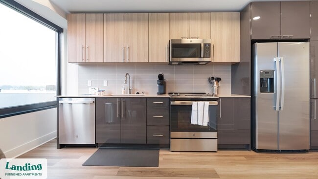 Building Photo - 5201 Leesburg Pike