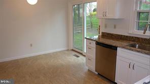 Foto del edificio - 1015 Farm Haven Dr