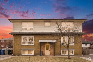 Building Photo - 13 Pinehurst Av