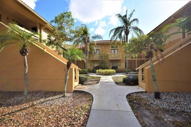 Building Photo - 4759 Via Palm Lakes