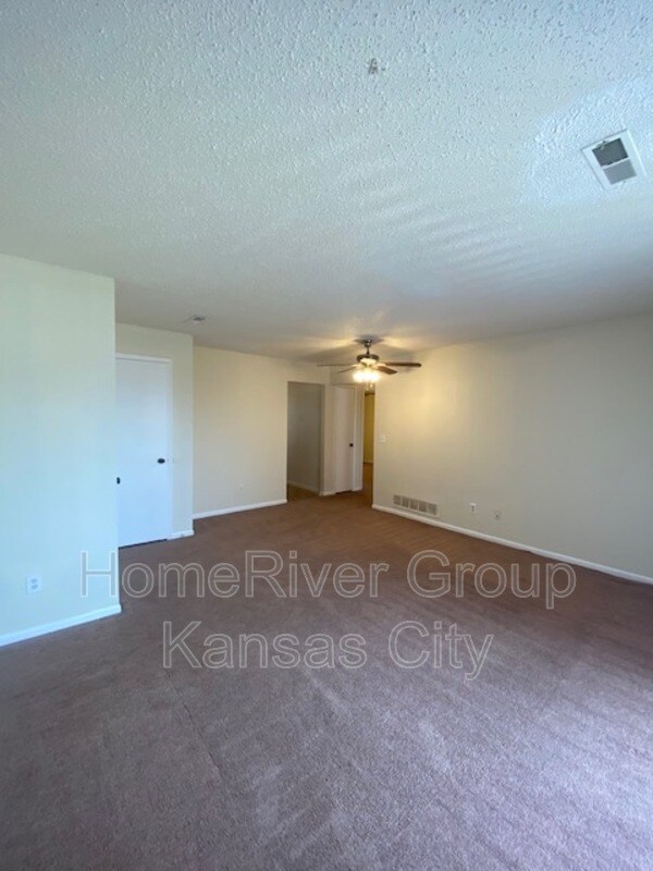 Building Photo - 203 Barr Rd