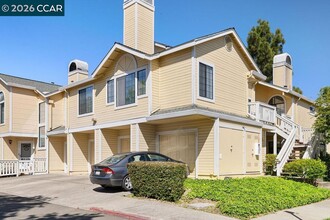 Building Photo - 109 Devonwood