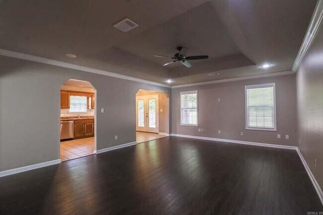 Building Photo - 712 Troy Cove
