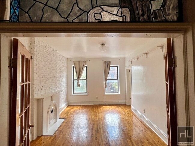 Building Photo - 4BR 1BA Turn Of The Century Floor Through Fulton St. Shophouse Brownstone w/ Bonus Room