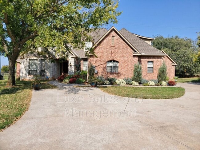 Building Photo - 3341 Heritage Green Cir