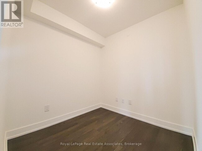 Building Photo - 5 Mabelle Ave