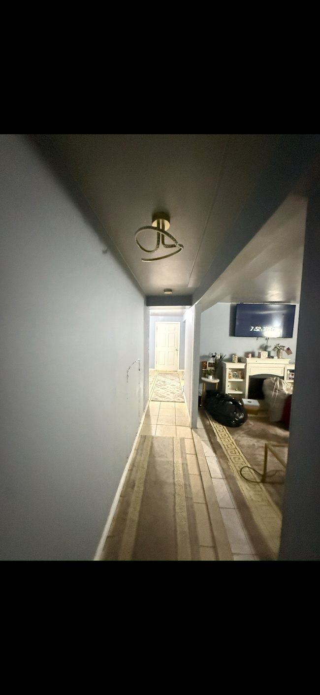 Building Photo - 13427 135th Ave