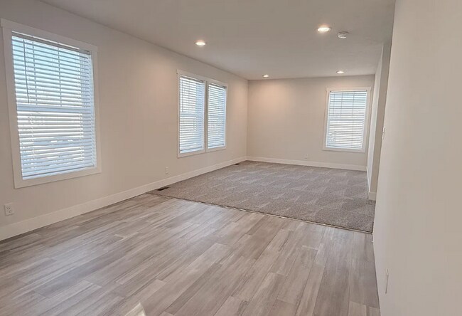 Foto del edificio - 17050 Coventry Ln