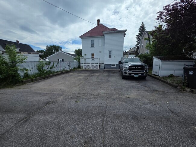 Building Photo - 212 Alsace St