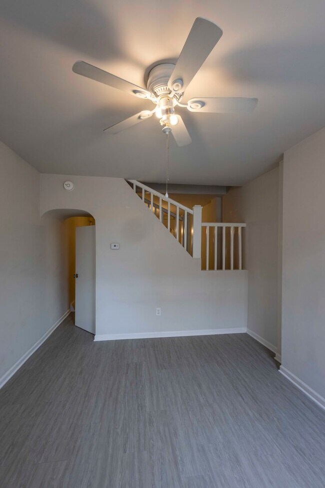 Building Photo - Cozy 1Bed/1Bath in Washing Village - Pigtown