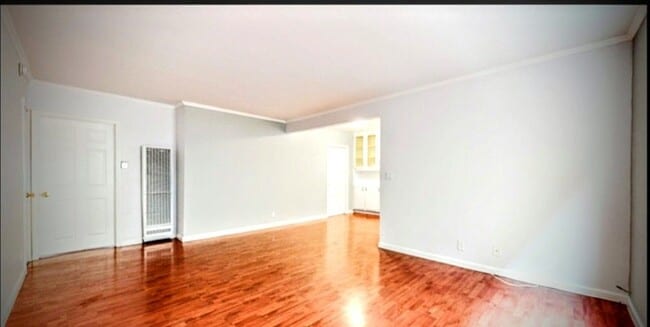 Foto del edificio - 3740 Veteran Ave