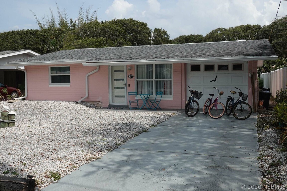817 10th Ave, New Smyrna Beach, FL 32169 House Rental in New Smyrna