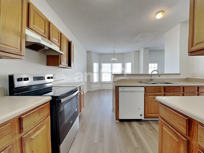 Building Photo - 2705 Red Ruby Ln