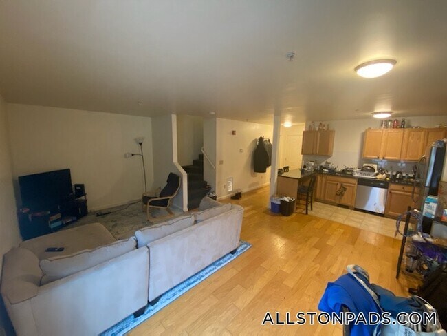 Foto del edificio - 34 Raymond St