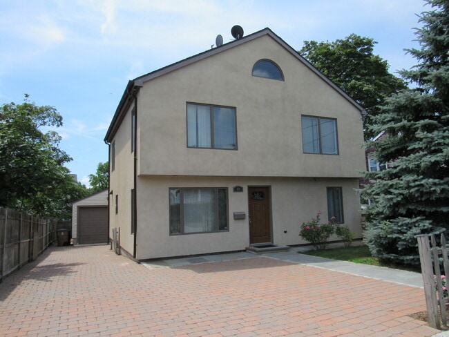 Photo - 49 Charles St House