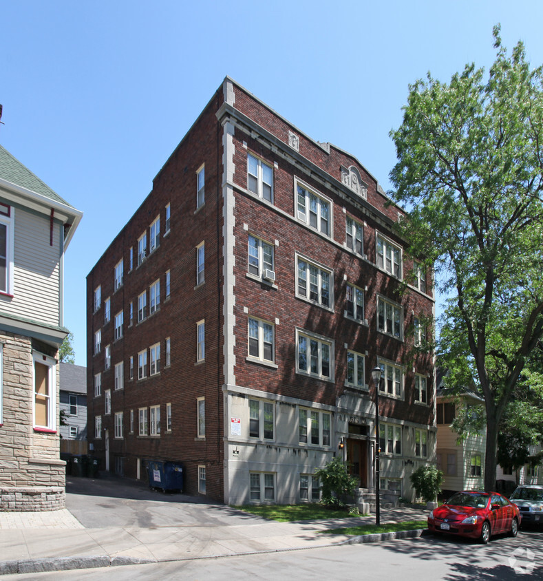 Primary Photo - Benson